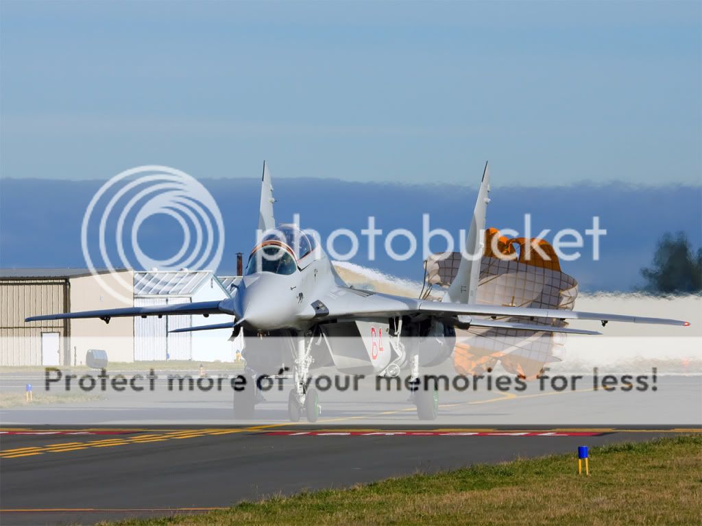 IMAGE: http://i1046.photobucket.com/albums/b466/EarthonFirePhotography/Date%20With%20a%20Russian/IMG_9006.jpg