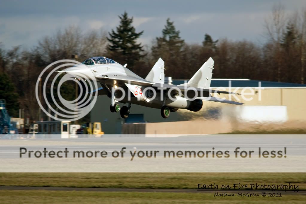 IMAGE: http://i1046.photobucket.com/albums/b466/EarthonFirePhotography/Date%20With%20a%20Russian/landing2.jpg