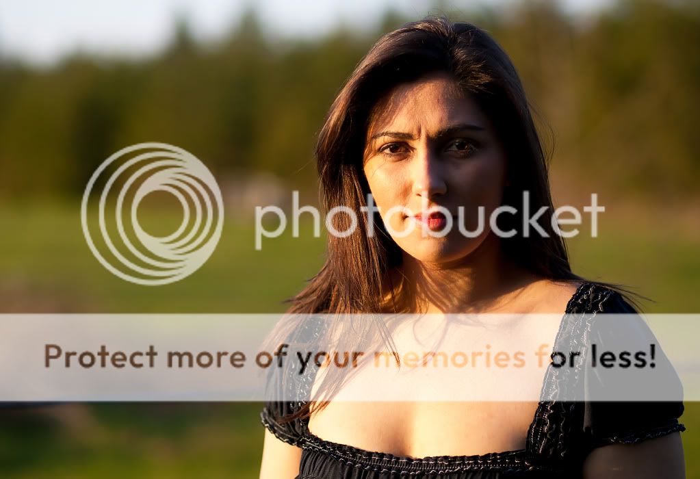 IMAGE: http://i1046.photobucket.com/albums/b466/EarthonFirePhotography/Emily/naturallight.jpg