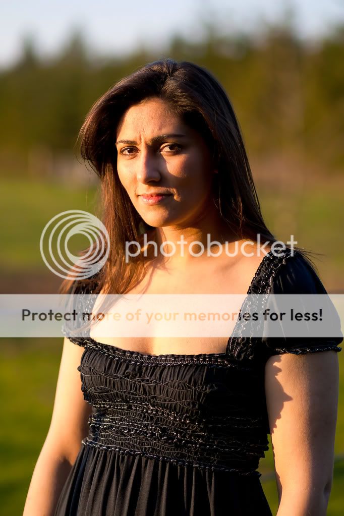 IMAGE: http://i1046.photobucket.com/albums/b466/EarthonFirePhotography/Emily/spanish.jpg