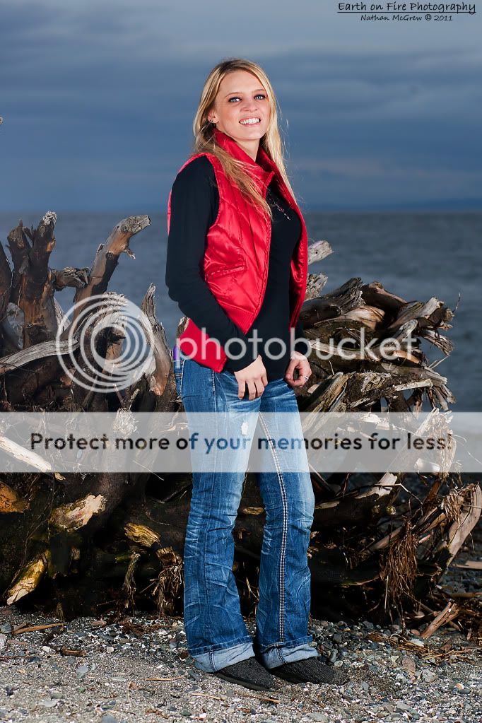 IMAGE: http://i1046.photobucket.com/albums/b466/EarthonFirePhotography/Jaime%20and%20Alana/LJ6Q9232.jpg