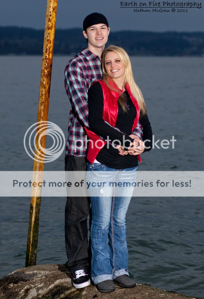 IMAGE: http://i1046.photobucket.com/albums/b466/EarthonFirePhotography/Jaime%20and%20Alana/LJ6Q9260.jpg