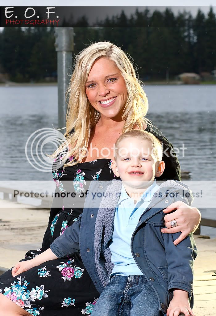 IMAGE: http://i1046.photobucket.com/albums/b466/EarthonFirePhotography/Natalie/hunternatdockwm.jpg